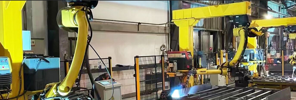 सुरक्षित और तेज़ सामग्री प्रबंधन के लिए लिफ्ट टेबल्स को क्या आवश्यक बनाता है?